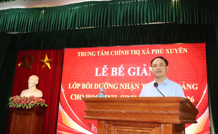 Lễ bế giảng lớp bồi dưỡng nhận thức về Đảng cho học sinh, sinh viên ưu tú năm 2026- Ảnh 4.