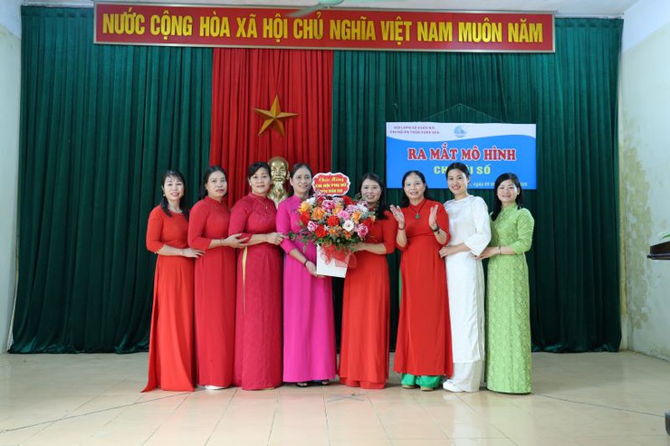 Xuân Mai: Chi hội phụ nữ thôn Xuân Sen ra mắt "Chi hội số"- Ảnh 4.