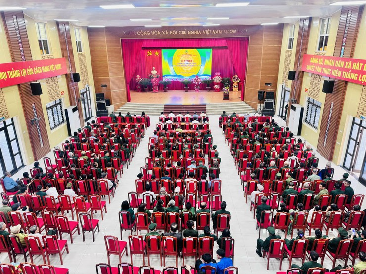 Kỷ niệm 50 năm truyền thống lực lượng Thanh niên xung phong Lâm Đồng – Sông Bé tại Hà Nội- Ảnh 4.