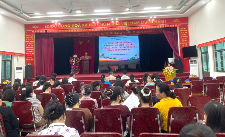 TRẠM Y TẾ XÃ VĨNH THANH TỔ CHỨC TRUYỀN THÔNG VỀ CHĂM SÓC SỨC KHỎE SINH SẢN, KẾ HOẠCH HÓA GIA ĐÌNH CHO PHỤ NỮ TRONG ĐỘ TUỔI SINH ĐẺ- Ảnh 1.