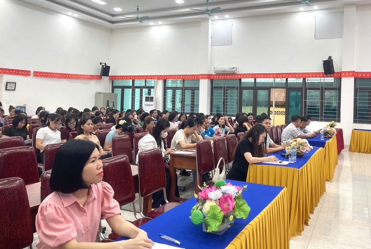 TRẠM Y TẾ XÃ VĨNH THANH TỔ CHỨC TRUYỀN THÔNG VỀ CHĂM SÓC SỨC KHỎE SINH SẢN, KẾ HOẠCH HÓA GIA ĐÌNH CHO PHỤ NỮ TRONG ĐỘ TUỔI SINH ĐẺ- Ảnh 4.