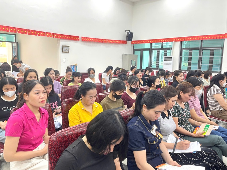 TRẠM Y TẾ XÃ VĨNH THANH TỔ CHỨC TRUYỀN THÔNG VỀ CHĂM SÓC SỨC KHỎE SINH SẢN, KẾ HOẠCH HÓA GIA ĐÌNH CHO PHỤ NỮ TRONG ĐỘ TUỔI SINH ĐẺ- Ảnh 10.