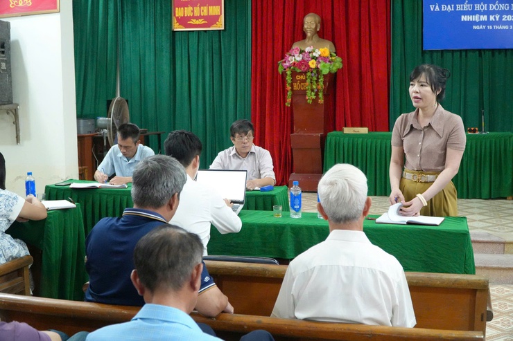 PHÓ BÍ THƯ THƯỜNG TRỰC ĐẢNG ỦY HOÀNG QUỐC ĐẠT DỰ SINH HOẠT TẠI THÔN THẾ HIỂN: Đổi mới nội dung, phương pháp sinh hoạt chi bộ, tạo sự đồng thuận trong nhân dân- Ảnh 2.