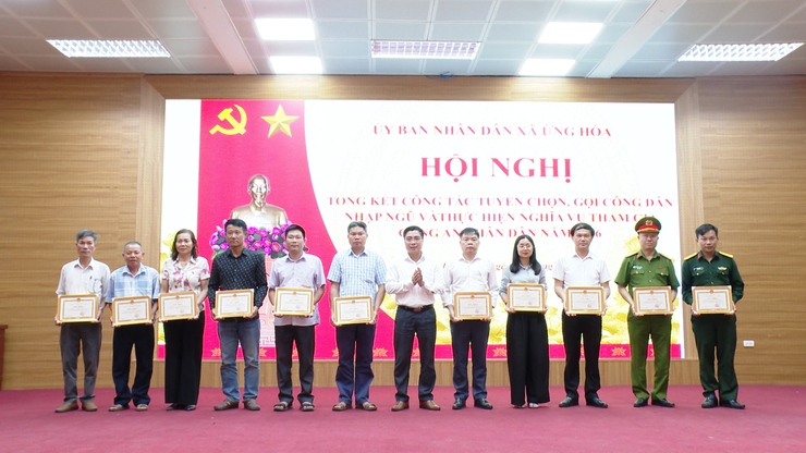 ỨNG HOÀ KHEN THƯỞNG 26 TẬP THỂ, CÁ NHÂN TRONG CÔNG TÁC TUYỂN QUÂN NĂM 2026.- Ảnh 5.