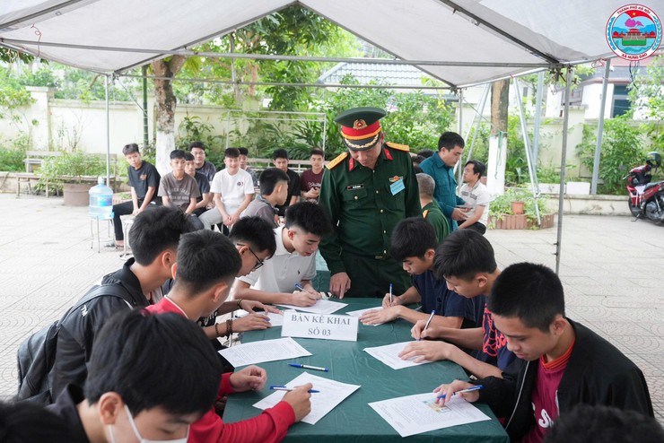XÃ HƯNG ĐẠO TỔ CHỨC ĐĂNG KÝ NGHĨA VỤ QUÂN SỰ, QUÂN NHÂN DỰ BỊ VÀ DÂN QUÂN TỰ VỆ NĂM 2026- Ảnh 11.