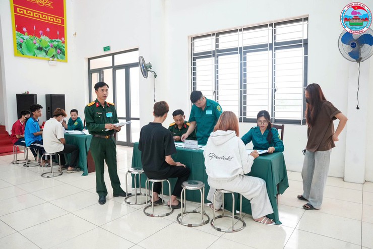 XÃ HƯNG ĐẠO TỔ CHỨC ĐĂNG KÝ NGHĨA VỤ QUÂN SỰ, QUÂN NHÂN DỰ BỊ VÀ DÂN QUÂN TỰ VỆ NĂM 2026- Ảnh 1.