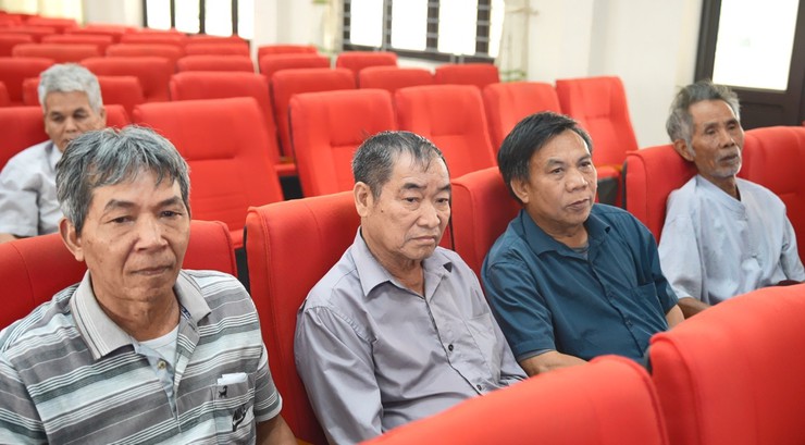 Hội nghị phổ biến các quy định về thực hiện Dự án nâng cấp, mở rộng đường ĐH-04 đoạn từ kênh Đan Hoài đến đường Vành đai 4 - Ảnh 2.