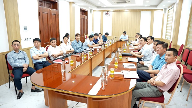 Thành uỷ Hà Nội tổ chức Hội nghị giao ban trực tiếp, trực tuyến giữa Thành ủy – HĐND – UBND – UBMTTQ thành phố với cơ sở quý I năm 2026- Ảnh 2.