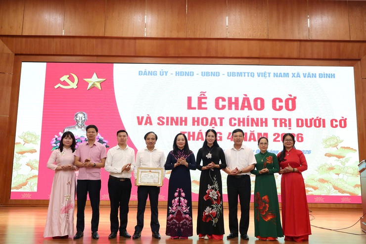 Xã Vân Đình tổ chức Lễ chào cờ và sinh hoạt chính trị dưới cờ tháng 4/2026- Ảnh 5.