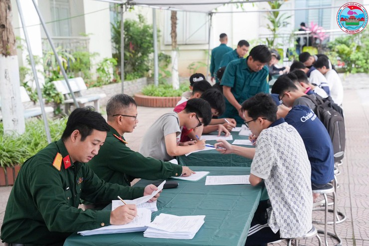 XÃ HƯNG ĐẠO TỔ CHỨC ĐĂNG KÝ NGHĨA VỤ QUÂN SỰ, QUÂN NHÂN DỰ BỊ VÀ DÂN QUÂN TỰ VỆ NĂM 2026- Ảnh 9.