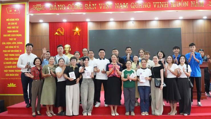 BỒI DƯỠNG KỸ NĂNG SỐ – MỞ RỘNG CƠ HỘI KINH DOANH TRÊN NỀN TẢNG TRỰC TUYẾN CÙNG VỚI GIẢNG VIÊN VŨ TRUNG HIẾU- Ảnh 3.