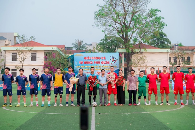 BẾ MẠC GIẢI BÓNG ĐÁ TỨ HÙNG THÔN PHỦ QUỐC – DẤU ẤN SÔI ĐỘNG, LAN TỎA TINH THẦN ĐOÀN KẾT- Ảnh 11.