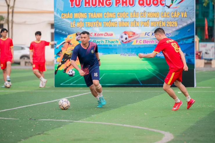 BẾ MẠC GIẢI BÓNG ĐÁ TỨ HÙNG THÔN PHỦ QUỐC – DẤU ẤN SÔI ĐỘNG, LAN TỎA TINH THẦN ĐOÀN KẾT- Ảnh 13.