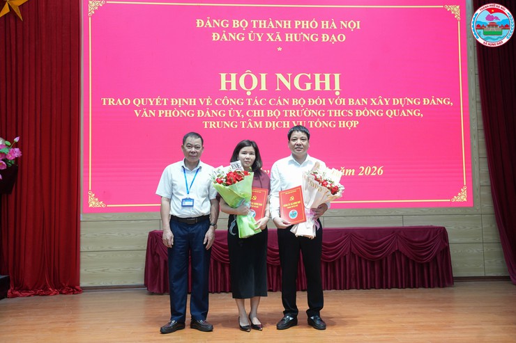 XÃ HƯNG ĐẠO TỔ CHỨC LỄ CHÀO CỜ THÁNG 4 NĂM 2026, CÔNG BỐ CÁC QUYẾT ĐỊNH VỀ CÔNG TÁC CÁN BỘ- Ảnh 5.