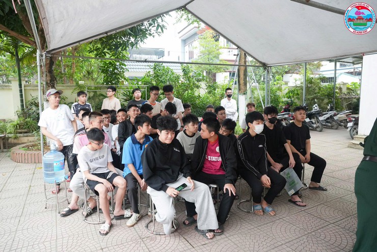 XÃ HƯNG ĐẠO TỔ CHỨC ĐĂNG KÝ NGHĨA VỤ QUÂN SỰ, QUÂN NHÂN DỰ BỊ VÀ DÂN QUÂN TỰ VỆ NĂM 2026- Ảnh 3.