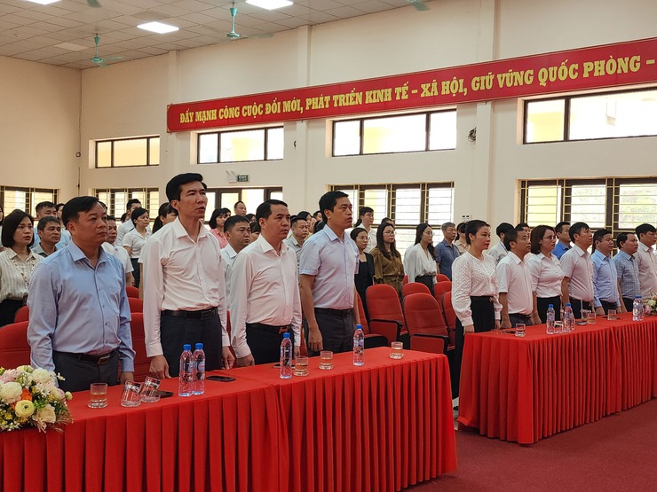 HĐND – UBND XÃ NỘI BÀI TỔ CHỨC CHÀO CỜ ĐẦU THÁNG 4/2026- Ảnh 1.