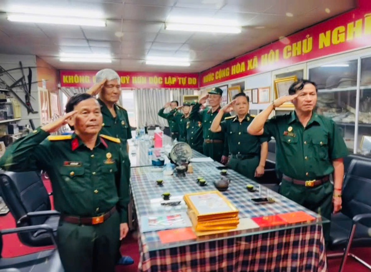 Chi hội CCB Công ty Nam Á kết nạp 7 hội viên mới- Ảnh 4.