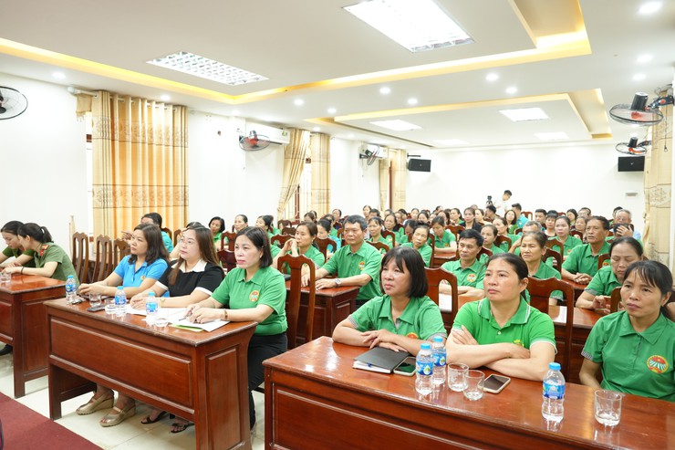 Hội Nông dân xã Thanh Oai tuyên truyền, phổ biến pháp luật và tập huấn kỹ năng phòng cháy, chữa cháy, cứu nạn cứu hộ- Ảnh 3.