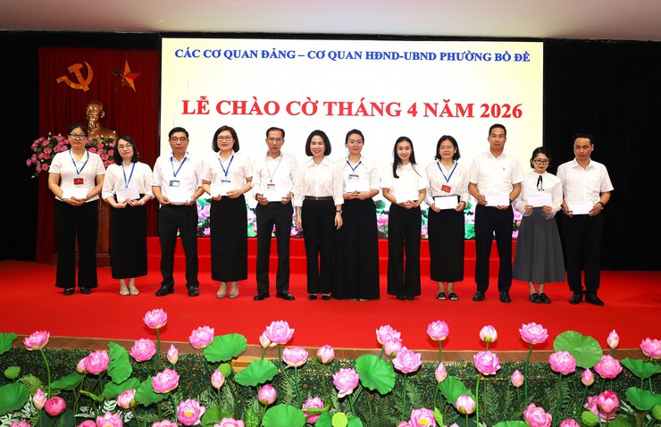 LỄ SINH HOẠT DƯỚI CỜ THÁNG 4 CƠ QUAN ĐẢNG ỦY VÀ CƠ QUAN HĐND-UBND PHƯỜNG BỒ ĐỀ- Ảnh 7.