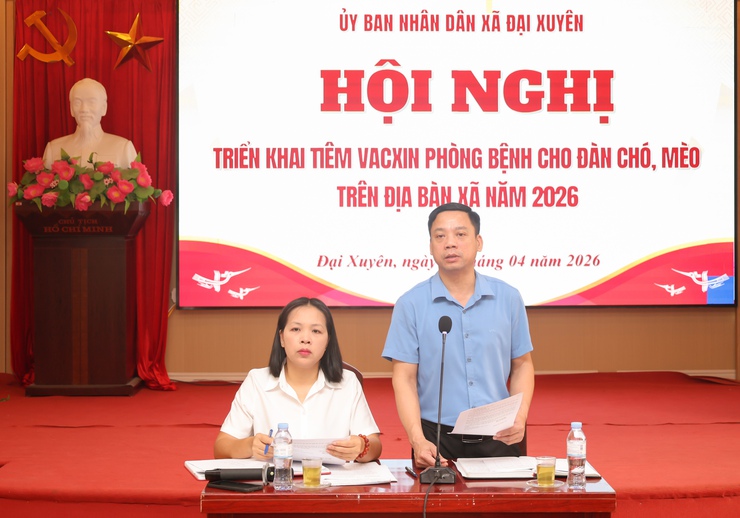 Hội nghị triển khai tiêm vacxin phòng bệnh cho đàn chó,mèo trên địa bàn xã năm 2026- Ảnh 1.