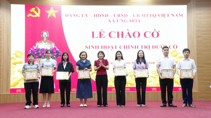 ĐẢNG UỶ - HĐND - UBND - UỶ BAN MTTQ TỔ CHỨC CHÀO CỜ THÁNG SINH HOẠT CHÍNH TRỊ THÁNG 4/2026.- Ảnh 6.