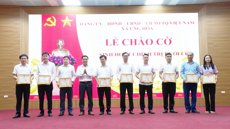 ĐẢNG UỶ - HĐND - UBND - UỶ BAN MTTQ TỔ CHỨC CHÀO CỜ THÁNG SINH HOẠT CHÍNH TRỊ THÁNG 4/2026.- Ảnh 5.