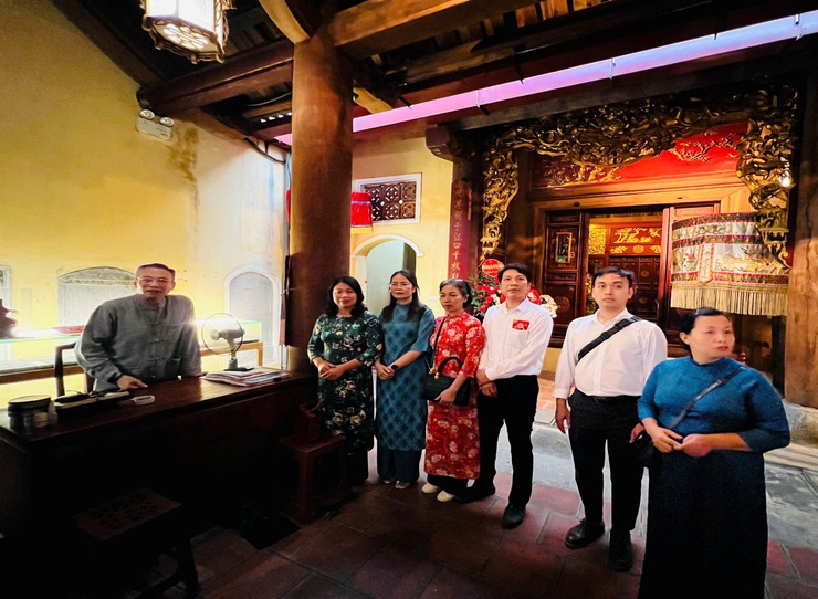 Chi bộ trường Tiểu học Thúy Lĩnh tổ chức sinh hoạt chuyên đề ngoại khóa năm 2026- Ảnh 5.