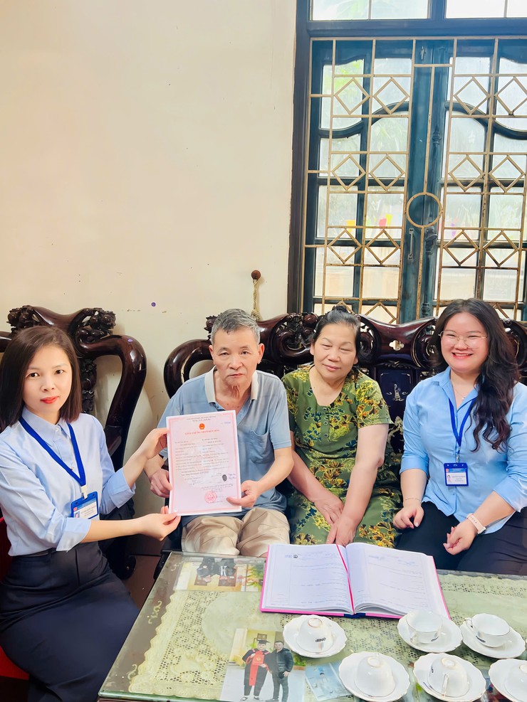 Hành chính gần dân – linh hoạt từ những việc làm thiết thực- Ảnh 3.