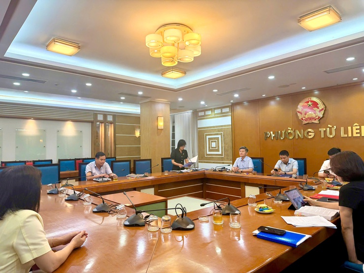 UBND phường Từ Liêm tổ chức hội nghị công bố quyết định về công tác cán bộ tại trường Tiểu học Phú Đô- Ảnh 2.