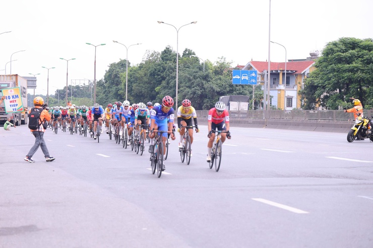 Xã Thiên Lộc phối hợp đảm bảo an toàn chặng 2 Cuộc đua xe đạp toàn quốc tranh Cúp Truyền hình TP Hồ Chí Minh lần thứ 38 năm 2026- Ảnh 3.