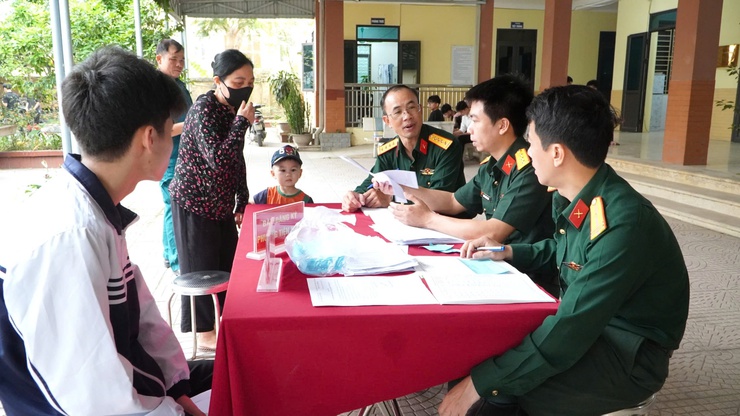 Đại Xuyên: Triển khai đăng ký nghĩa vụ quân sự lần đầu cho nam công dân đủ  tuổi 17- Ảnh 5.