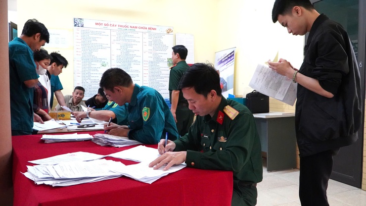 Đại Xuyên: Triển khai đăng ký nghĩa vụ quân sự lần đầu cho nam công dân đủ  tuổi 17- Ảnh 3.
