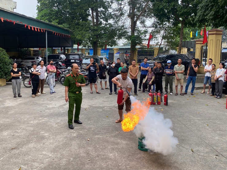 TẬP HUẤN PCCC & CNCH TẠI XÃ THANH TRÌ - Ảnh 6.