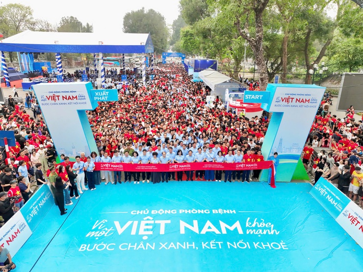 Phường Hai Bà Trưng phối hợp với Hội thầy thuốc trẻ Việt Nam và các Bệnh viện Trung ương tổ chức khám sức khoẻ cho Nhân dân và hưởng ứng Ngày Sức khoẻ toàn dân năm 2026- Ảnh 1.