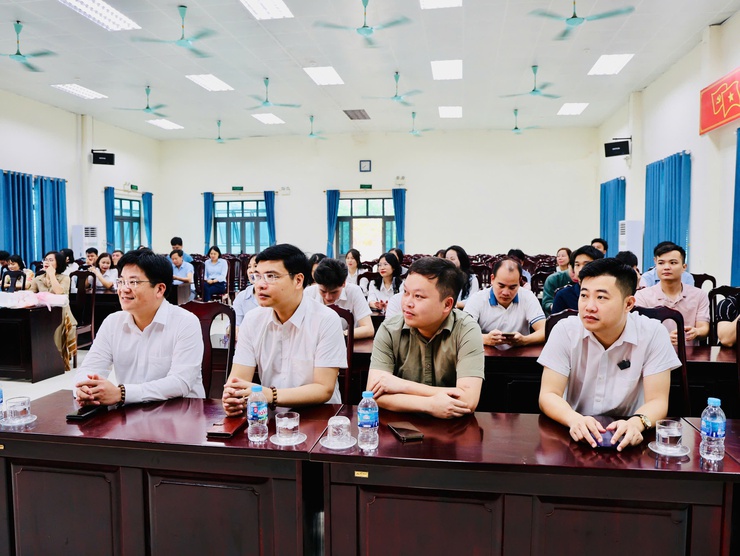 Tam Hưng tổ chức sinh hoạt dưới cờ, triển khai nhiệm vụ trọng tâm tháng 4/2026- Ảnh 5.