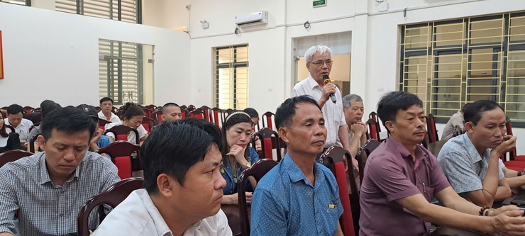 Hội nghị triển khai kế hoạch tiêm phòng Vắc xin cho đàn gia súc, gia cầm đợt 1/2026 và phòng, chống bệnh dại ở động vật trên địa bàn xã- Ảnh 4.