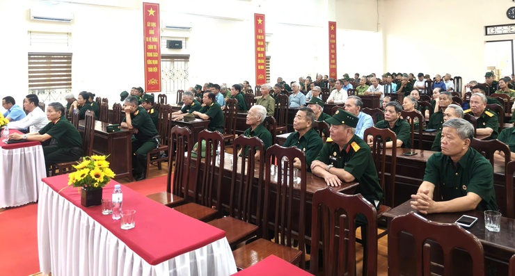 DÂN HÒA: HƠN 200 CCB THAM DỰ HỘI NGHỊ THÔNG BÁO TÌNH HÌNH THỜI SỰ, QUÁN TRIỆT NGHỊ QUYẾT ĐẠI HỘI XIV ĐẢNG- Ảnh 3.