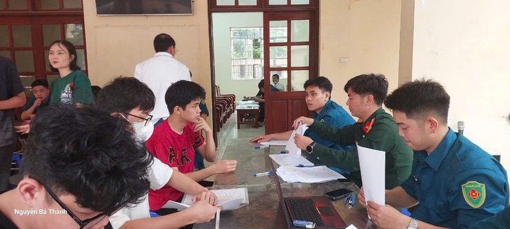 Phường Đông Ngạc hoàn thành công tác đăng ký nghĩa vụ quân sự, Quân nhân dự bị, phương tiện kỹ thuật dự bị và dân quân tự vệ năm 2026- Ảnh 2.