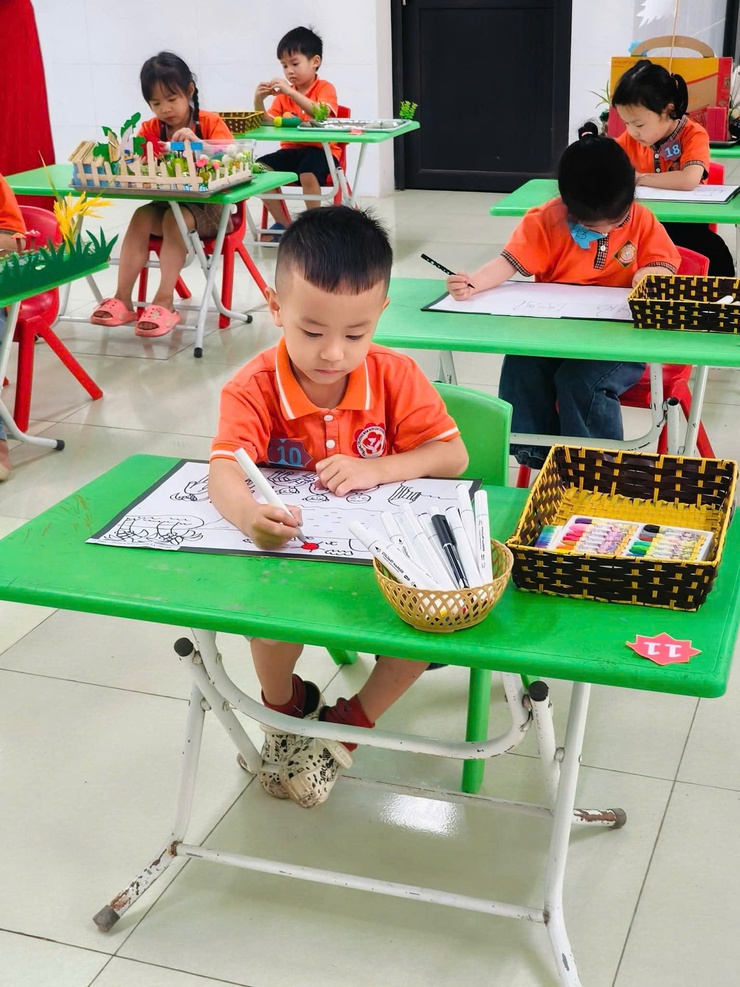 HỘI THI "BÉ KHÉO TAY" TRƯỜNG MẦM NON CAO DƯƠNG II – NƠI TÀI NĂNG NHỎ TỎA SÁNG- Ảnh 8.