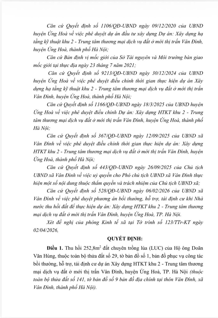 Quyết định về việc thu hồi 252,8m2 đất chuyên trồng lúa (LUC) của Hộ ông Doãn Văn Hùng đang sử dụng tại thôn Vân Đình, xã Vân Đình để giải phóng mặt bằng
thực hiện dự án Xây dựng hạ tầng kỹ thuật khu 2- Ảnh 2.