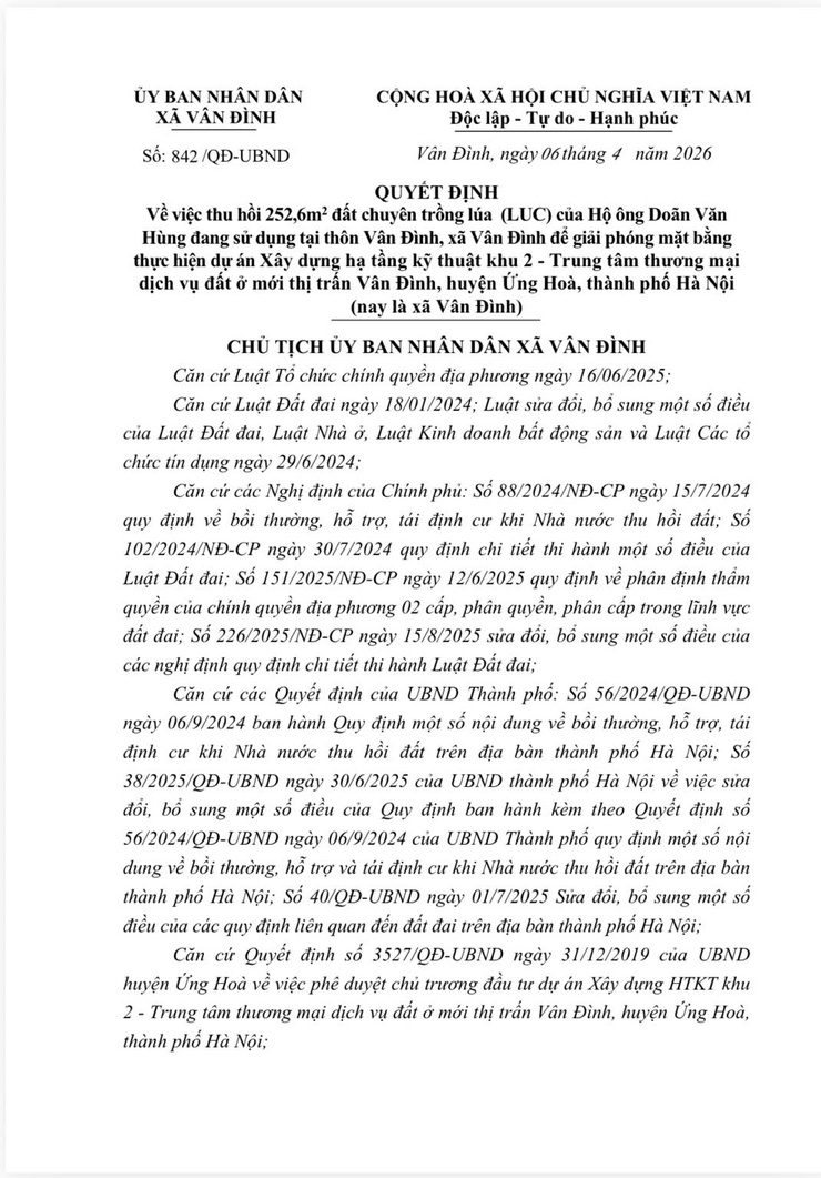 Quyết định về việc thu hồi 252,6m2 đất chuyên trồng lúa (LUC) của Hộ ông Doãn Văn Hùng đang sử dụng tại thôn Vân Đình, xã Vân Đình để giải phóng mặt bằng
thực hiện dự án Xây dựng hạ tầng kỹ thuật khu 2- Ảnh 1.