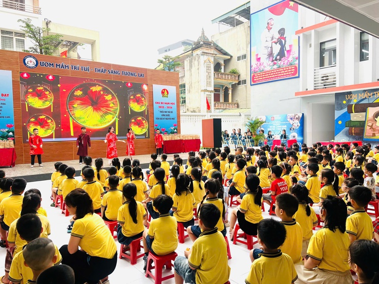 Trường Tiểu học Đoàn Thị Điểm, trường Mầm non Nhật Tảo phối hợp tổ chức chương trình Ngày hội trải nghiệm “Em là học sinh lớp 1”- Ảnh 1.