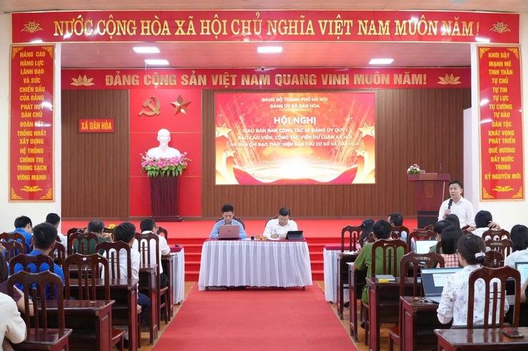 HỘI NGHỊ GIAO BAN BAN CÔNG TÁC 35 ĐẢNG ỦY QUÝ 1 BÁO CÁO VIÊN, CỘNG TÁC VIÊN DƯ LUẬN XÃ HỘI, VÀ BAN CHỈ ĐẠO THỰC HIỆN DÂN CHỦ CƠ SỞ XÃ DÂN HÒA- Ảnh 1.