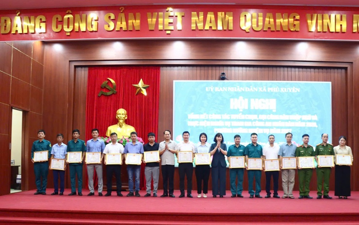 Xã Phú Xuyên tổ chức Hội nghị tổng kết công tác tuyển chọn, gọi công dân nhập ngũ và thực hiện nghĩa vụ Công An nhân dân năm 2026; phương hướng nhiệm vụ năm 2027- Ảnh 11.