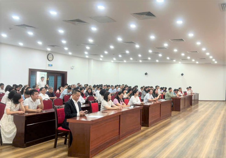 THƯỜNG TRỰC HĐND PHƯỜNG CẦU GIẤY CÔNG BỐ NGHỊ QUYẾT KIỆN TOÀN NHÂN SỰ CÁC BAN HĐND NHIỆM KỲ 2026 - 2031- Ảnh 1.