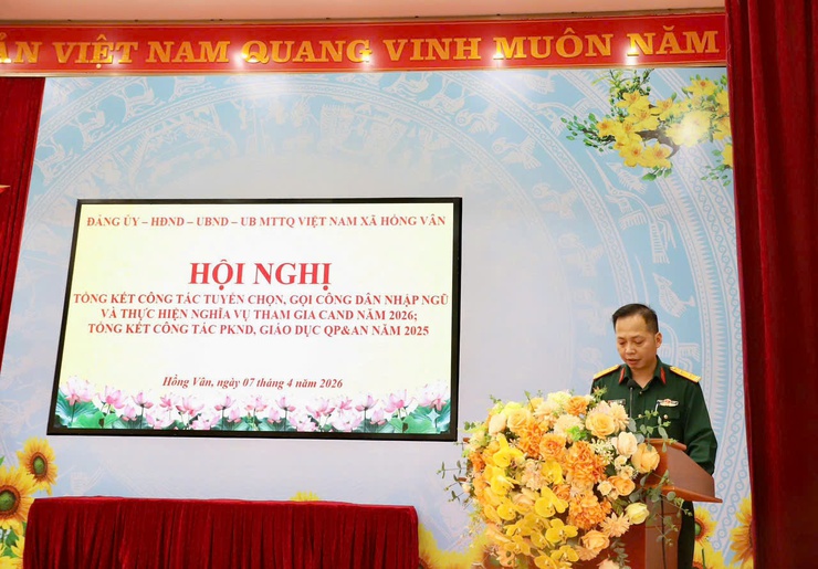 Xã Hồng Vân khen thưởng cho 15 tập thể, 18 cá nhân có thành tích trong công tác tuyển quân năm 2026- Ảnh 5.