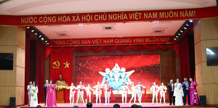 Thạch Thất tổng kết cuộc bầu cử đại biểu Quốc hội khóa XVI và đại biểu HĐND các cấp nhiệm kỳ 2026-2031- Ảnh 17.
