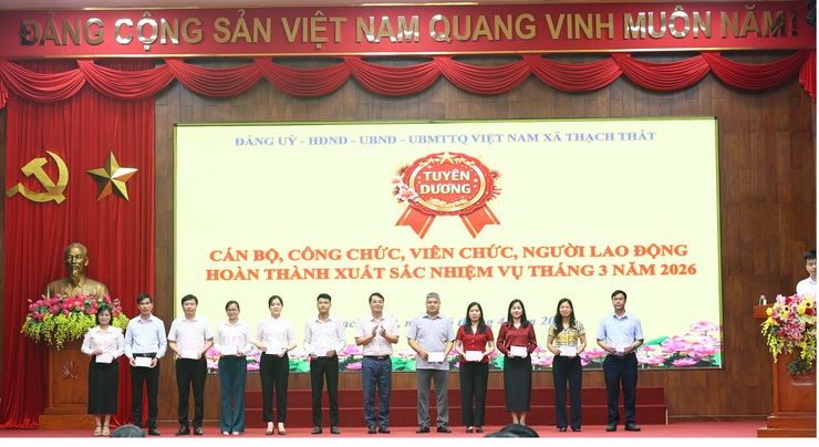 QUÁN TRIỆT, TRIỂN KHAI CÁC VĂN BẢN MỚI CỦA BAN THƯỜNG VỤ THÀNH ỦY HÀ NỘI VÀ TUYÊN DƯƠNG, KHEN THƯỞNG 41 CÁN BỘ, CÔNG CHỨC, VIÊN CHỨC, LAO ĐỘNG HỢP ĐỒNG HOÀN THÀNH XUẤT SẮC NHIỆM VỤ THÁNG 3/2026- Ảnh 6.