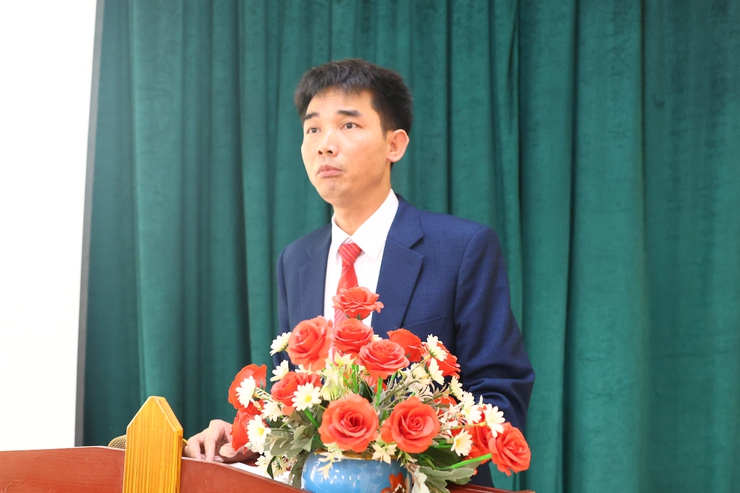 THẠCH THẤT: CÔNG BỐ VÀ TRAO QUYẾT ĐỊNH VỀ CÔNG TÁC CÁN BỘ- Ảnh 5.