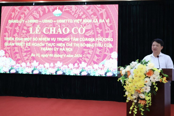 Xã Ba Vì tổ chức lễ chào cờ, triển khai nhiệm vụ trọng tâm và quán triệt Chỉ thị 09-CT/TU của Thành ủy Hà Nội- Ảnh 2.